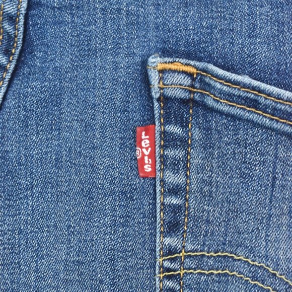 Women's modern Levi's shorts, rework denim jeans - blue, W31" - Picture 5 of 5